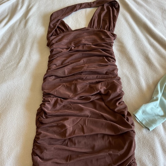 AU 10, US 6 - Beginning Boutique Brown Ruched Constance Mini Dress - Picture 6 of 8